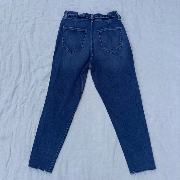 Hollister Ultra High Rise Mom Jeans Size 27 - Picture 4 of 8
